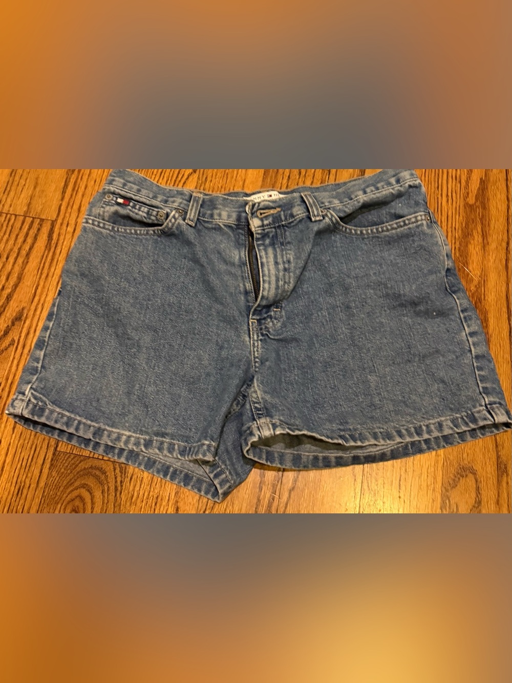Tommy Hilfiger Light Blue Women's Relaxed Denim Shorts